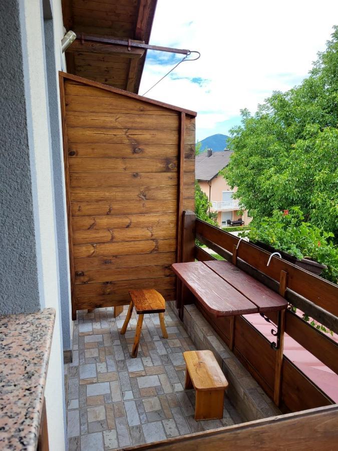 Appartement House Sara à Korenica Extérieur photo
